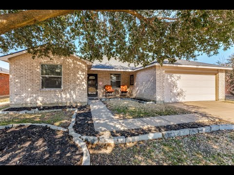 329 Indian Blanket Drive, Burleson, TX home video tour