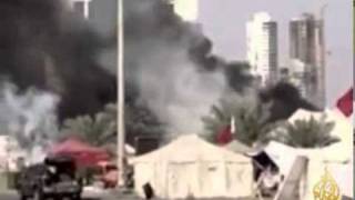 الأمن البحريني يخلي دوار اللؤلؤة من المتظاهرين