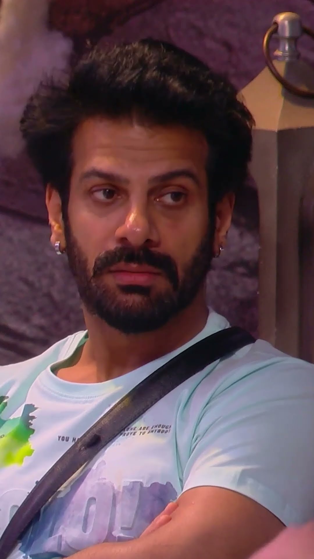 Karan ने Vivian को दिया उल्टा जवाब | Bigg Boss 18