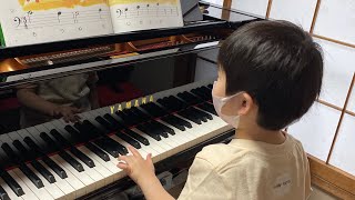 がんばる甘えん坊♪ 年中さん　Rina音楽教室　秦野市ピアノ教室