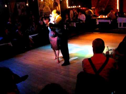 Frank Obregon y Jenny Gil en Chile "En esta tarde gris"