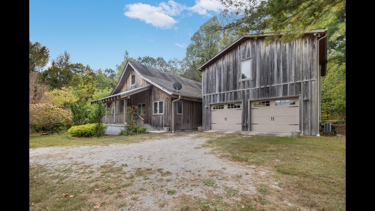 ONLINE ONLY 2 Bedroom, 2 Bath Mountain Retreat Plus Apartment in