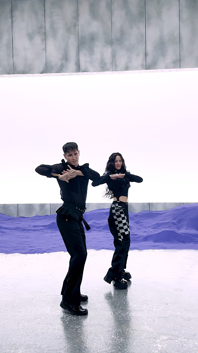 It hits me like an earthquake 🫨 #JISOO #지수 #Kiel #AMORTAGE #earthquake #shorts