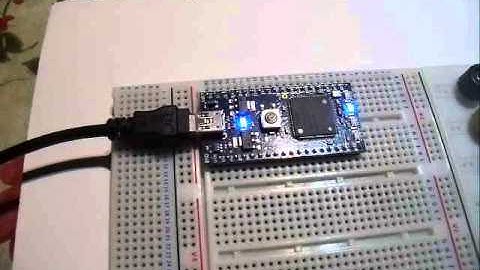 Random Flashing of mbed LEDs