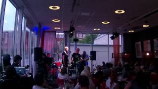 Too Däää!  ( Whenever God Shines His Light )