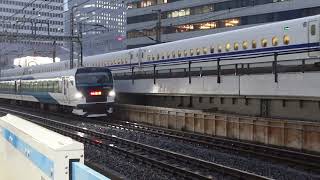 Ｅ２５７系２０００番台「湘南１号」　有楽町駅通過