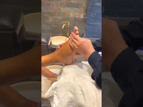 البادكير ف صالون الحلاق حاجه تانيه شوف بنفسك