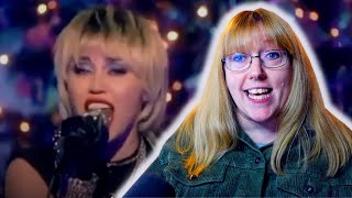 Vocal Coach Reacts to Miley Cyrus 'Plastic Hearts'