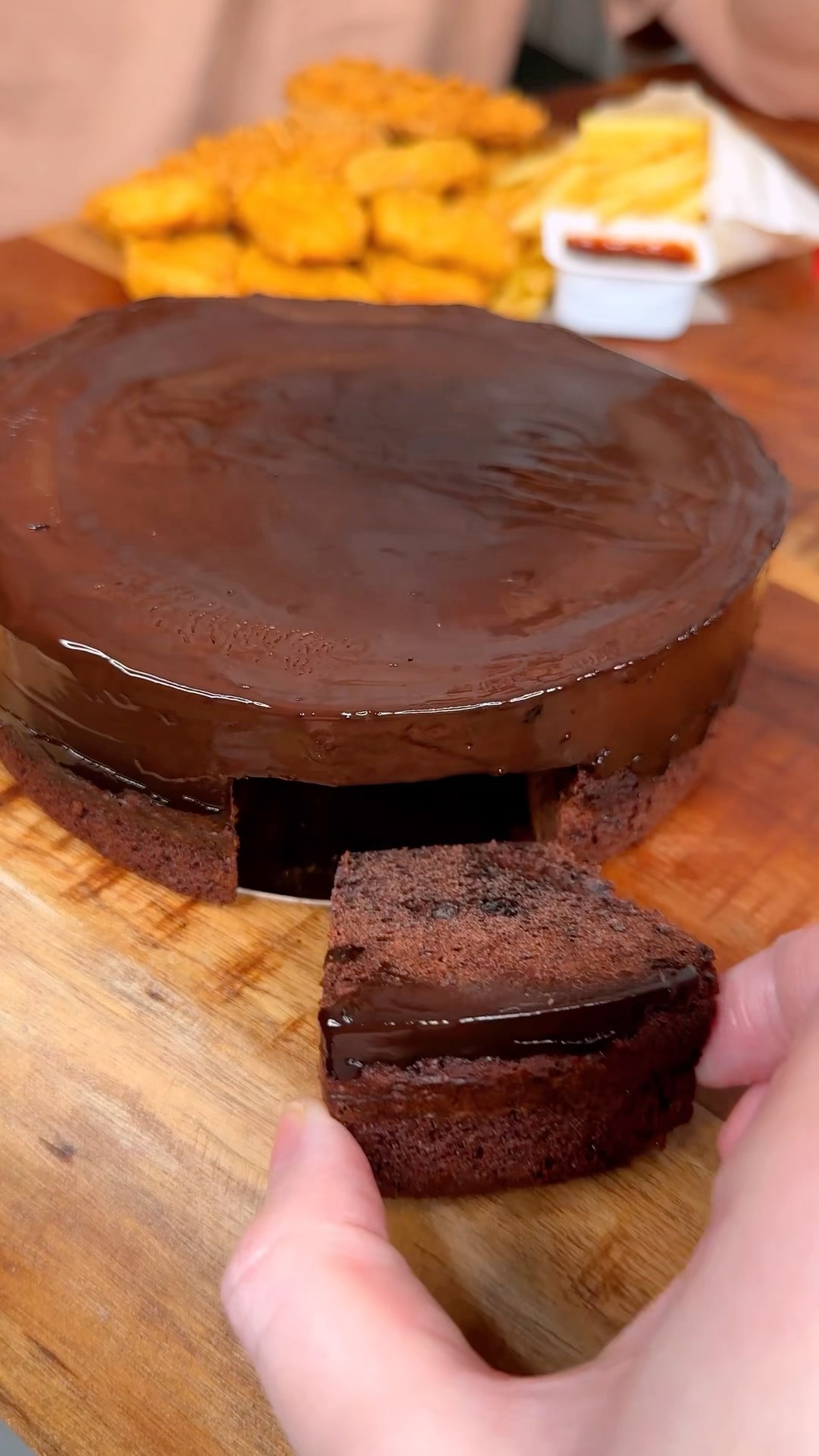 How to share FRIED CHICKEN and CHOCOLATE cake with your sibling properly??❤️??| CHEFKOUDY