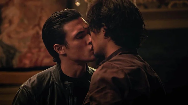 Cheryl's Hot Party - Riverdale 5x08
