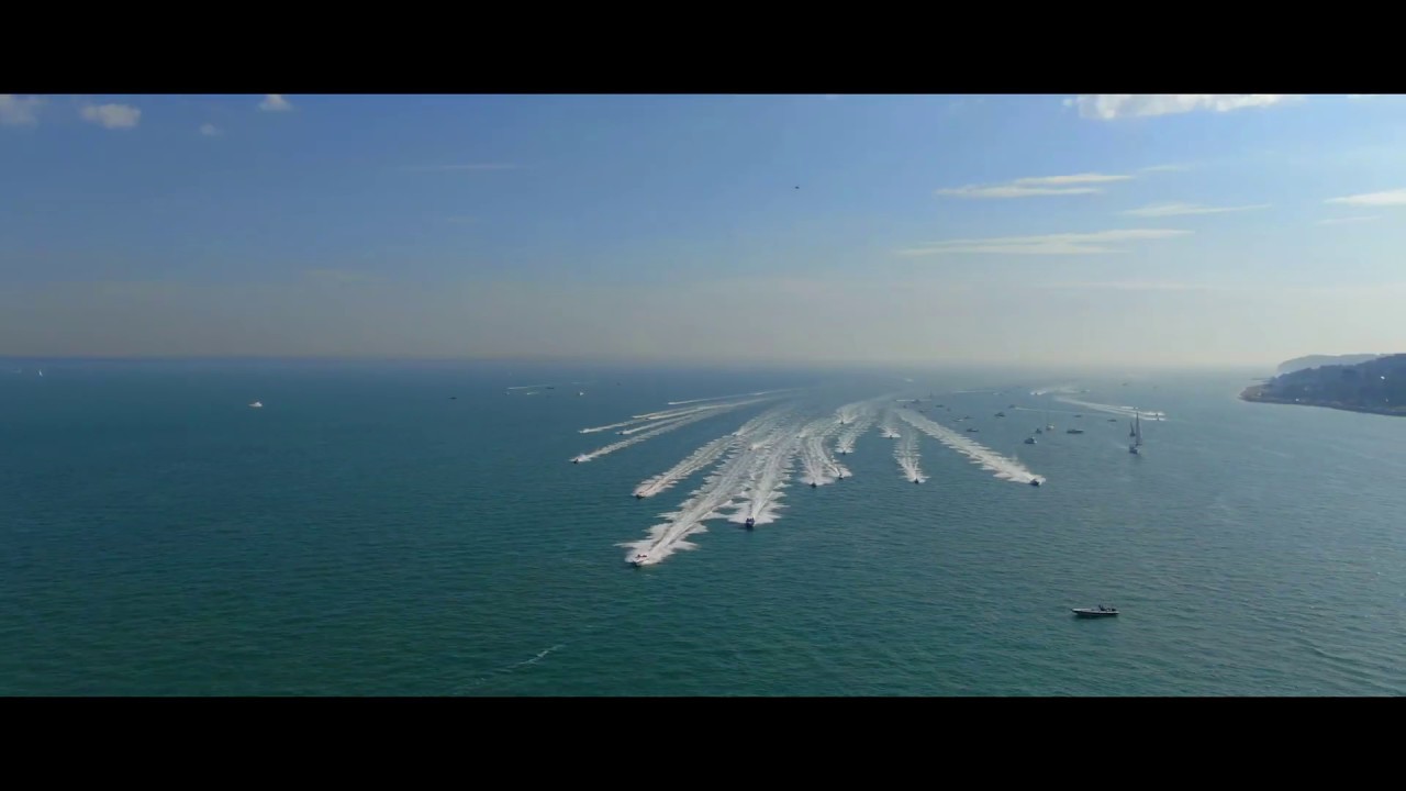 Cowes Torquay offshore powerboat race 2019