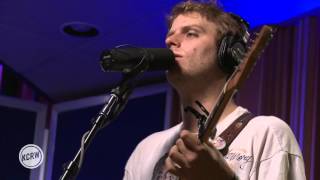 Mac Demarco performing "Let Her Go" Live at KCRW chords