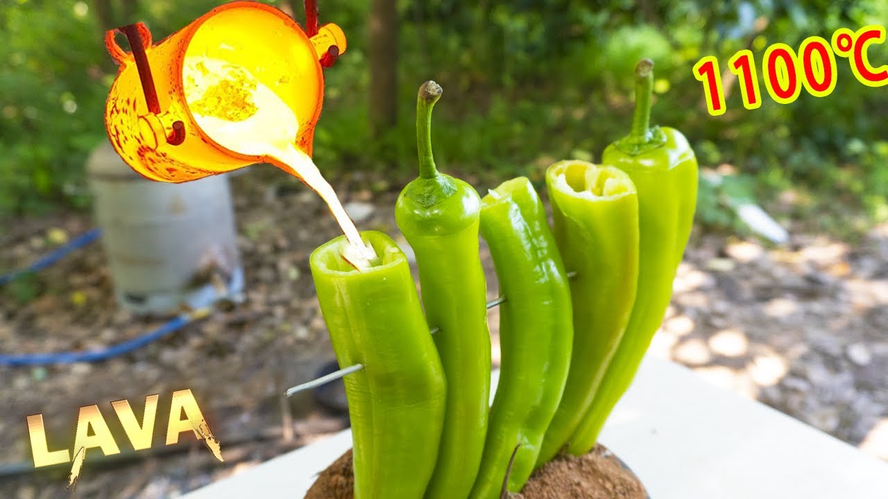 Experiment : LAVA VS Chili|Molten copper VS Green pepper
