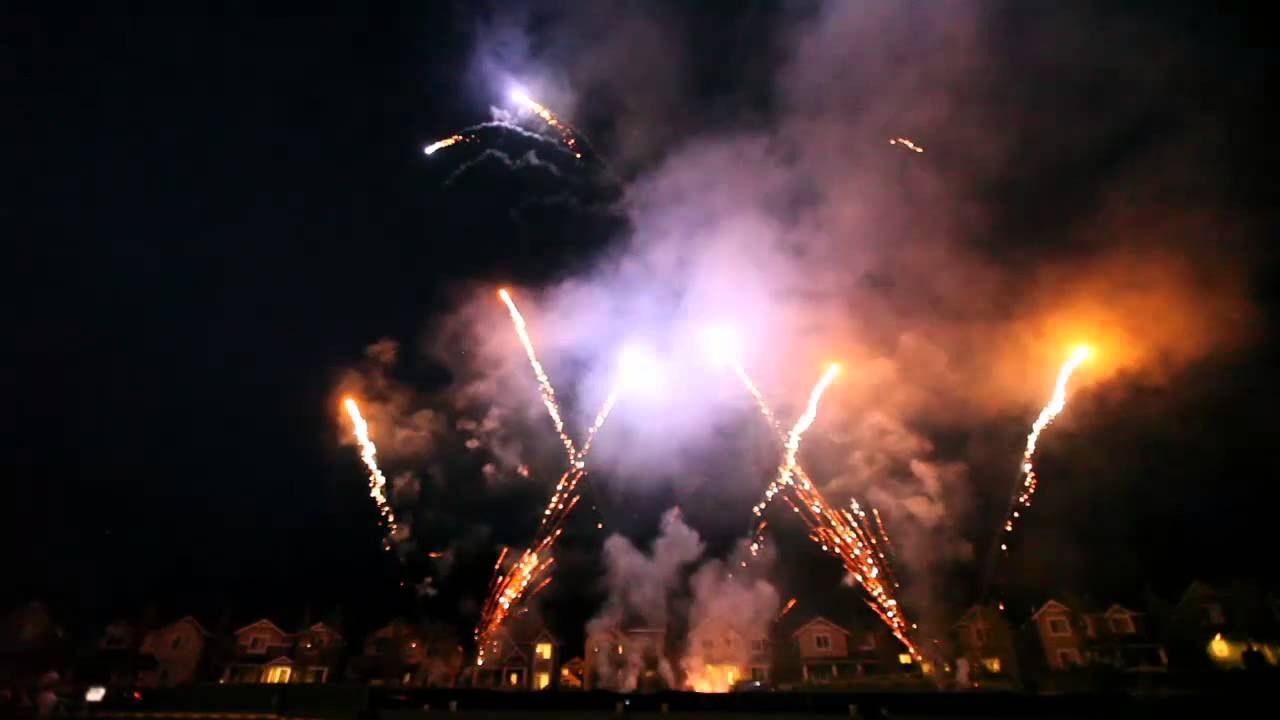 2014 Redmond Ridge East fireworks show YouTube