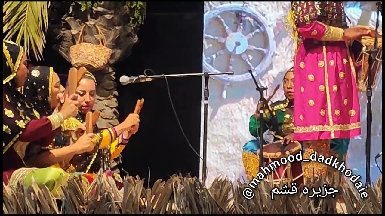 اجرای(( استادوحید قویدل و گروه کیدی بندرعباس))  در ششمین رویداد فرهنگی هنری جزیره قشم (( نوای جفتی))