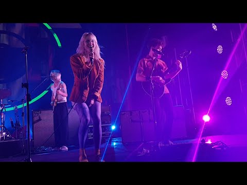 Hard Times - Paramore (Live in Manila 2018)