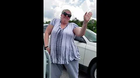 Lisa Smoot I65 Dancing in standstill traffic to Me...