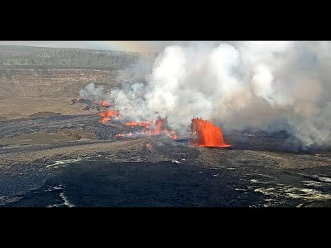 K?lauea Volcano, Hawaii (Halema?uma?u crater)