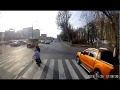 В Днепре парень перевел бабушку через дорогу