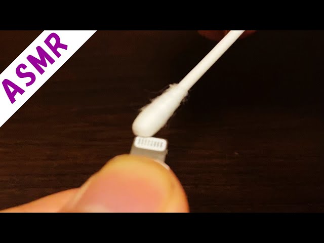 ライトニングケーブル廃止の前にLightningを綿棒で掃除するASMR