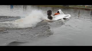 Hydroplane Evinrude V8 first test