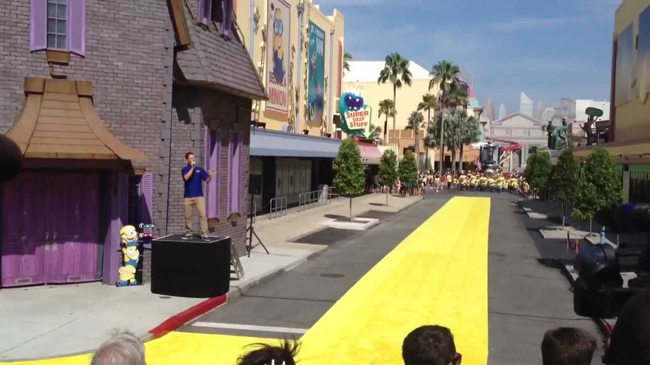 Despicable Me Minion Mayhem Grand Opening