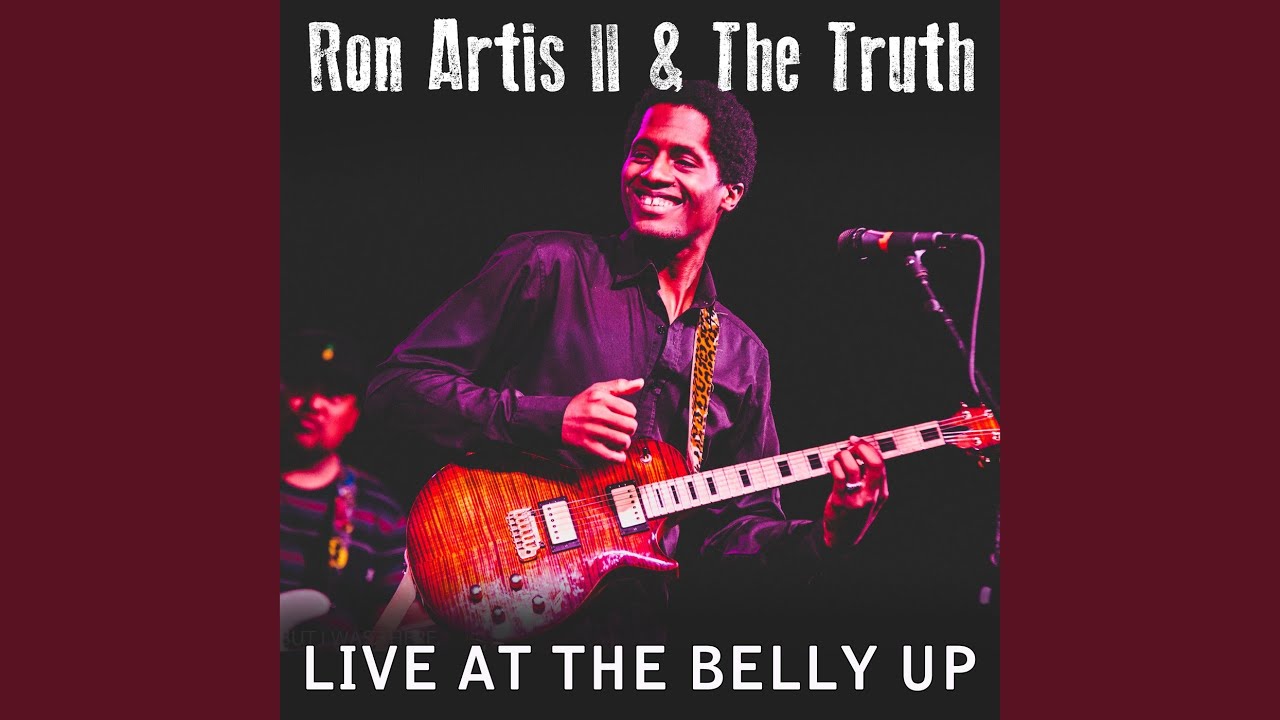 Guarda Intro (Live) su YouTube Guarda Intro (Live) su YouTube