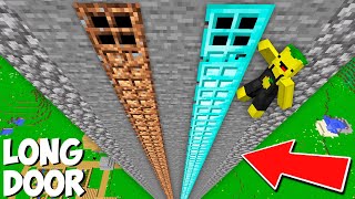 Which LONGEST DOOR SHOULD I CHOOSE in Minecraft ? DIAMOND VS DIRT LONGEST DOOR !