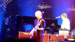 Paul Mc Cartney live in Milan - 27112011 - Let it be