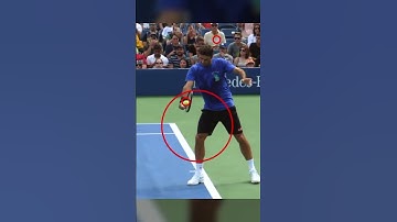 How Federer hits a slice...