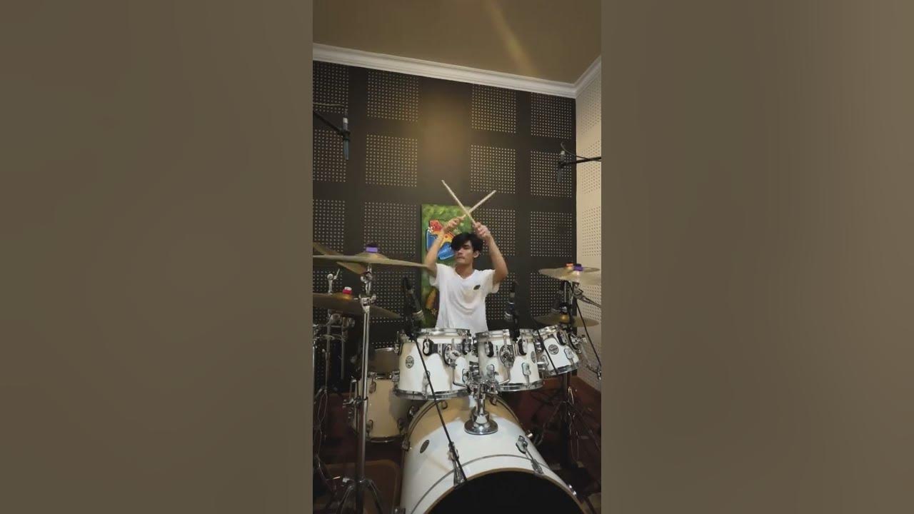 (Drum Cover) Avenged Sevenfold - Gunslinger & Unholy Confessions Live in Lbc (Drum Cover) Avenged Sevenfold - Gunslinger & Unholy Confessions Live in Lbc