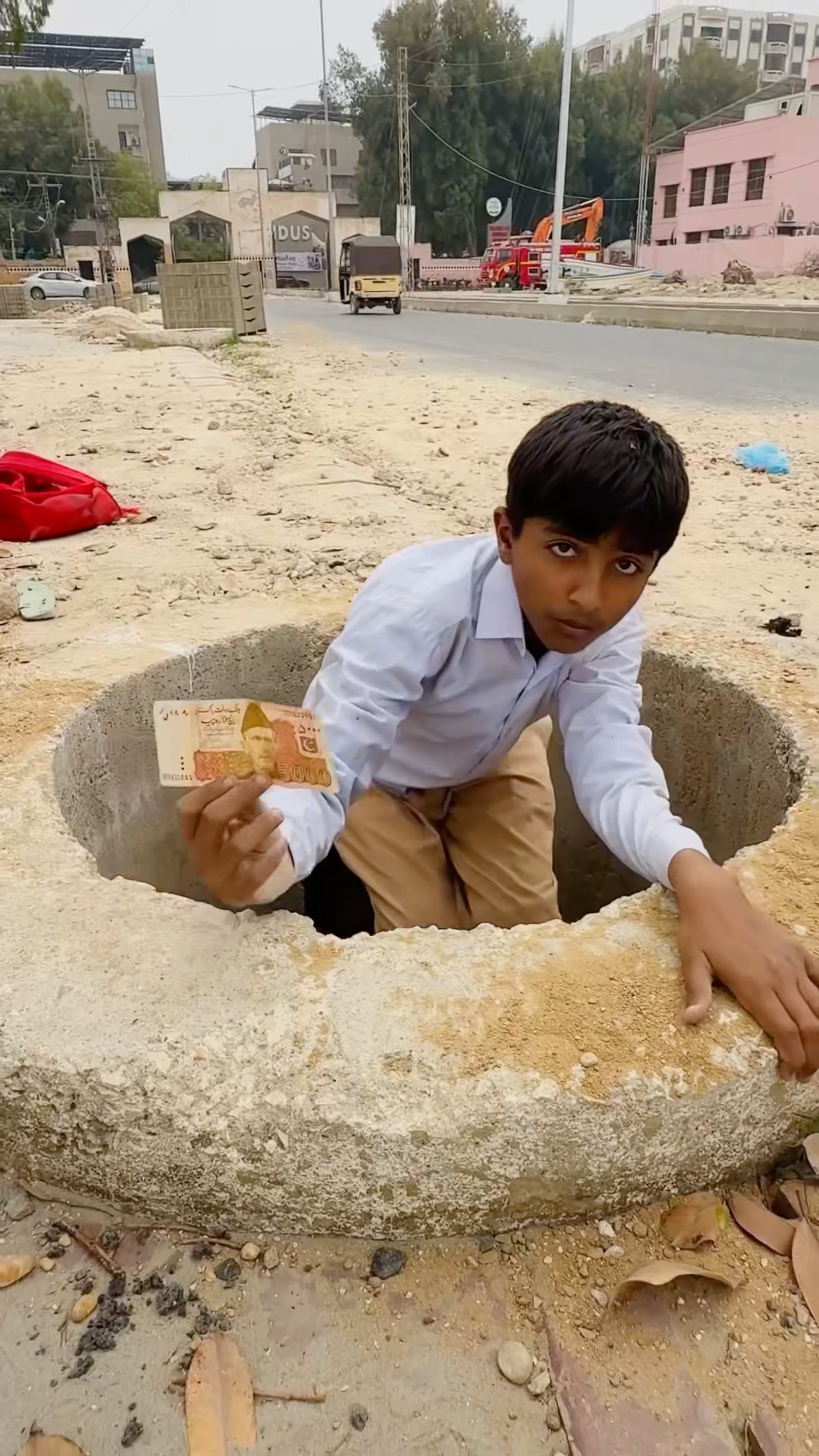 Money?Challenge Into Sewer ?|