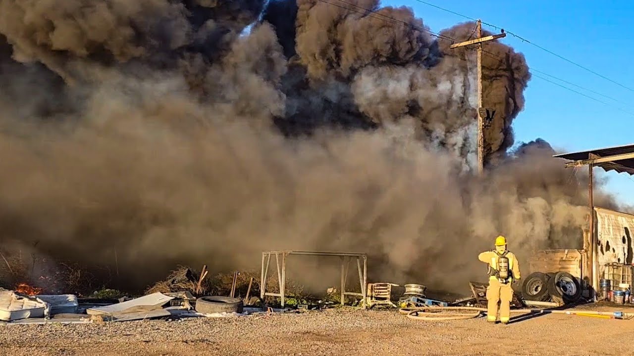 Semi-Trailer Fire Sends Heavy Smoke Over Southwest Bakersfield