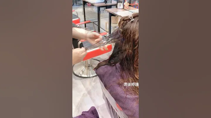 #自然卷 真的很困扰，头发变的蓬乱还影响精神，#缩毛矫正烫 给他处理一下，头发立马变得柔顺有光泽 IG:hairblog.tw - 天天要闻