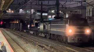 【ジョイント音最高!】国鉄EF66形0番台27号機(ニーナ)+コキ15B(両)が大船駅を通過するシーン(3073レ・吹A12・コンテナ輸送)2022.2.24