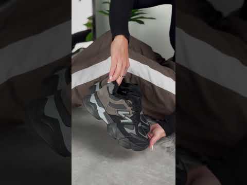 Повсякденні комбіновані чорні зимові кросівки, відео 1