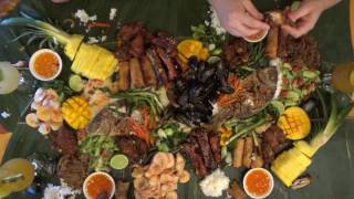 Kamayan Dinner at Kaya