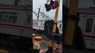 #shorts #shortvideo #video #krl #comuterline #keretaapi #reel #train #railway #perlintasankeretaapi