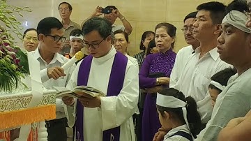 Nghi thức hạ huyệt anh Giuse Hiệu