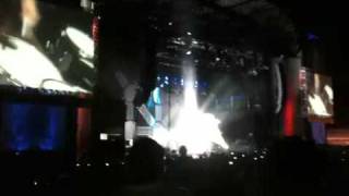 Travis Barker's Drum Solo. Blink 182 LIVE 9/25/09 @ Jones Beach