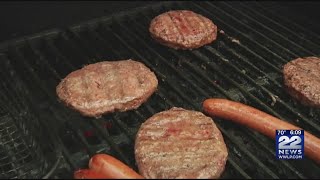 How to avoid food poisoning during your summer cookout