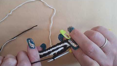 Interlocking crochet, filet crochet, Toadstool potholder,  row 2A