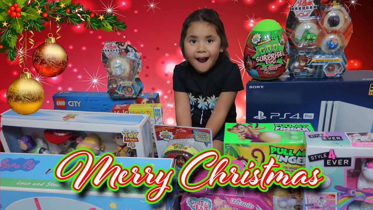 OPENING PRESENTS ON CHRISTMAS DAY!