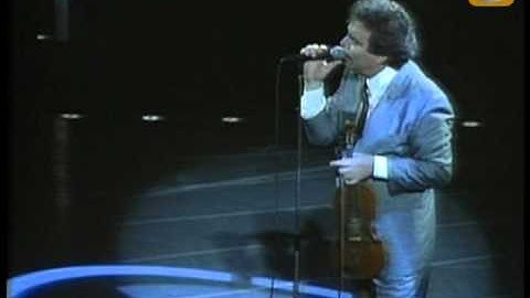 Thumbnail of Dyango, Esta noche quiero brandy, Festival de Viña 1990