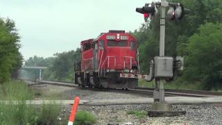 Long Freights, Short Locals, and Fast Amtraks on the CN [CN CS E37]