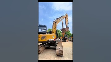 Nữ tài xế xinh đẹp điêu luyện lái máy xúc khổng lồ 😍 #automobile #mayxucdat #maydaotrungquoc