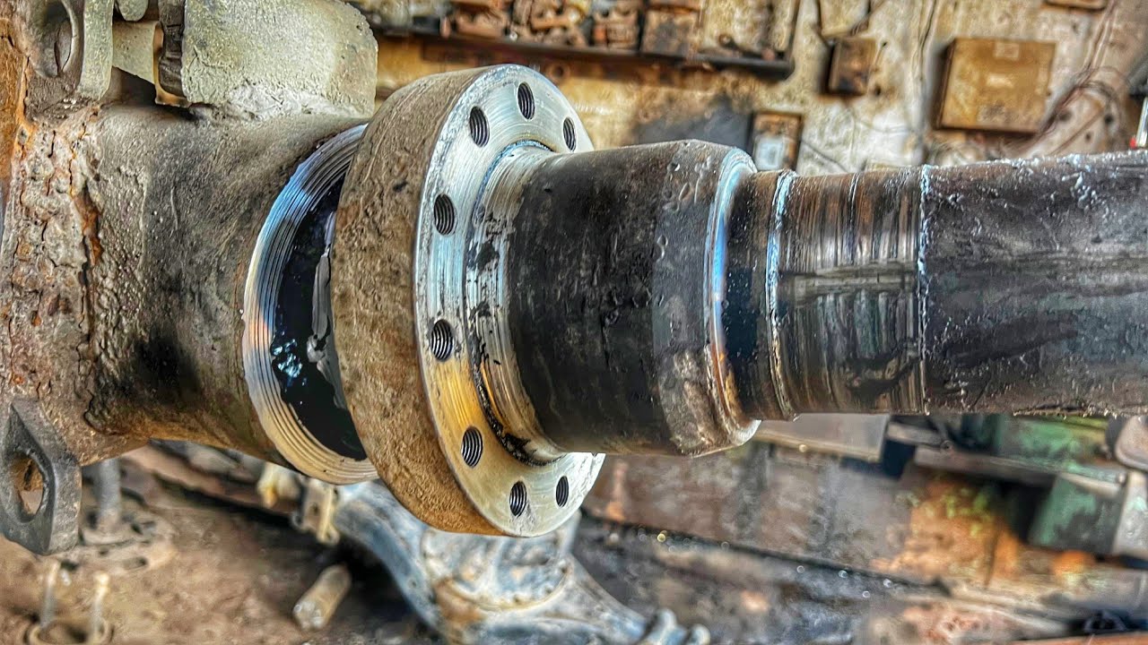 The Genius Repaired The Broken Truck Tube Axle