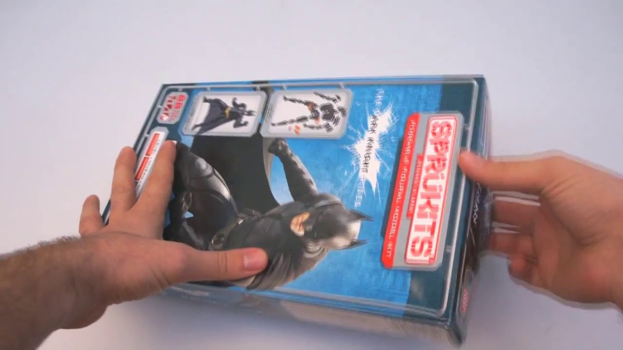 UNBOXING BATMAN MODEL KIT - SPRUKITS BANDAI