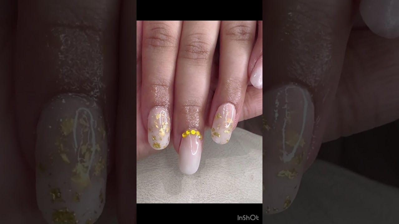 Foil nails #nails#nailart#tutorial #youtubeshorts#shortsvideo#shorts#viral #viralshorts#trending