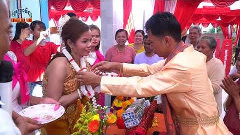 ពិធីហែជំនូន និងពាក់កម្រងផ្ការ អាពាហ៍ពិពាហ៍ - Dâng bông cau qua nhà gái | Khmer Trà Vinh